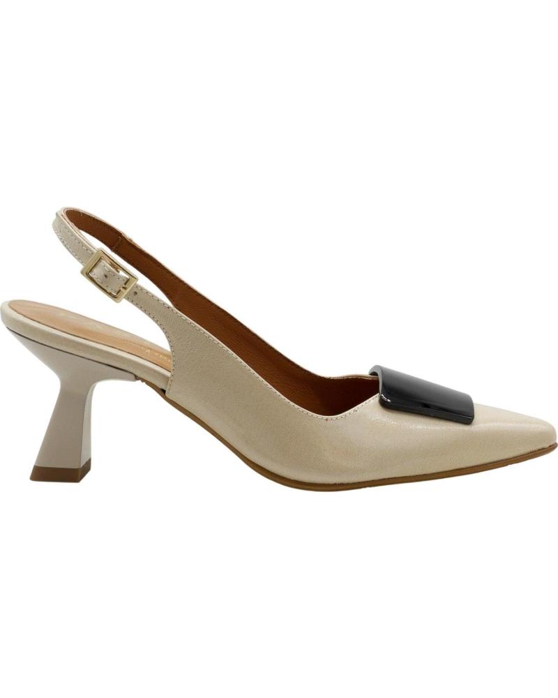 DANIELA VEGA ZAPATOS 2775BD BEIGE CON DETALLE FRONTAL