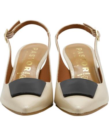 DANIELA VEGA ZAPATOS 2775BD BEIGE CON DETALLE FRONTAL