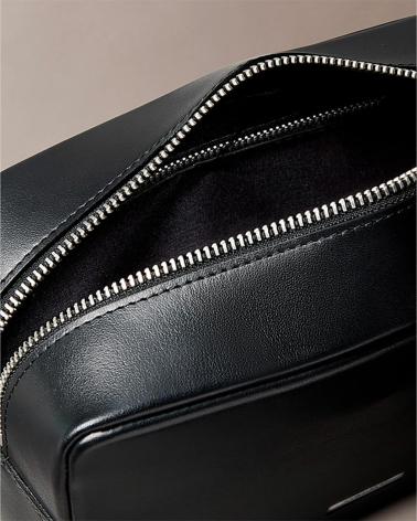 CALVIN KLEIN BOLSO LV04D1132G NEGRO