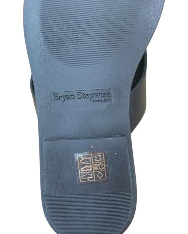 BRYAN STEPWISE SANDALIAS Y PALAS 8401 BARI NEGRO