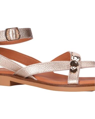 CHIKA10 SANDALIAS PLANAS COINS 04 EN TONO DORADO ORO