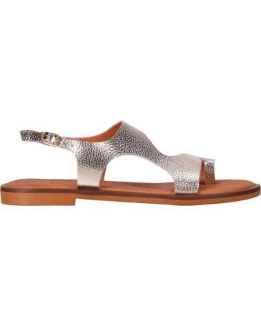 CHIKA10 SANDALIAS PLANAS MUSAKA 29 ORO