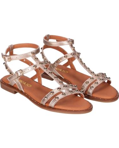 CHIKA10 SANDALIAS MUSAKA 23 ORO CON TACHUELAS