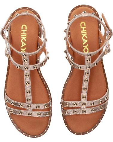 CHIKA10 SANDALIAS MUSAKA 23 ORO CON TACHUELAS