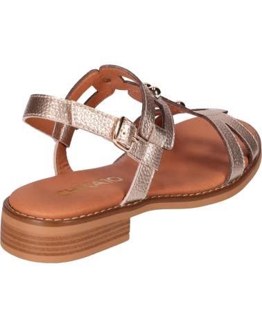 CHIKA10 SANDALIA MIL ORO