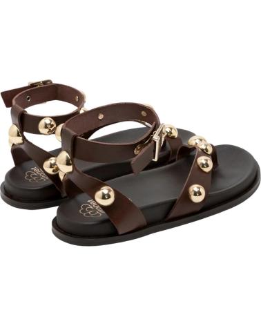 PORRONET SANDALIA 3290 CON TACHUELAS EN COLOR MARRÓN
