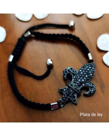 MINOPLATA PULSERA FLOR DE LIS EN PLATA Y CORDÓN NEGRO TAUPE