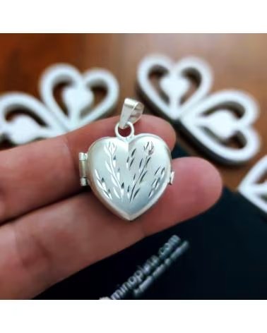 MINOPLATA GUARDAPELO CORAZÓN PLATA DE LEY 22 X 23 MM