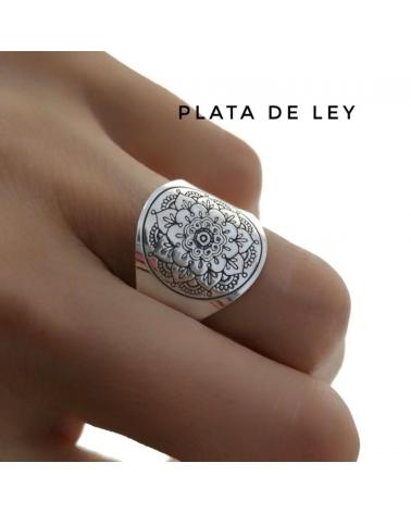 MINOPLATA ANILLO GRABADO LASER FLOR DE PLATA DE LEY