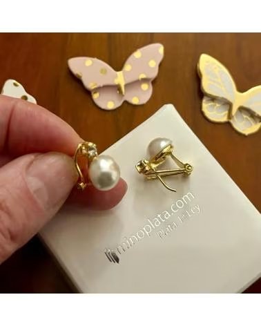 MINOPLATA PENDIENTES JAPONESA DE PLATA DORADA PERLA Y CIRCONITA 10 MM