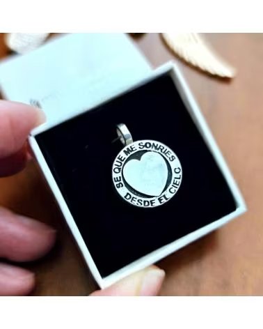 MINOPLATA COLGANTE GUARDA CENIZAS DE PLATA DE LEY CORAZON FRASE GRABAD