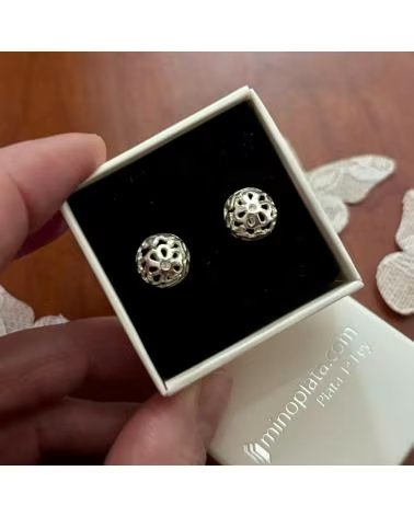 MINOPLATA PENDIENTES MEDIA BOLA CALADA 10MM DE PLATA DE LEY