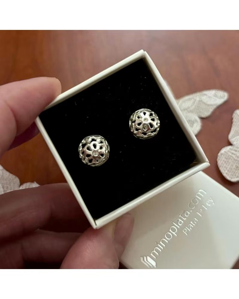 MINOPLATA PENDIENTES MEDIA BOLA CALADA 10MM DE PLATA DE LEY