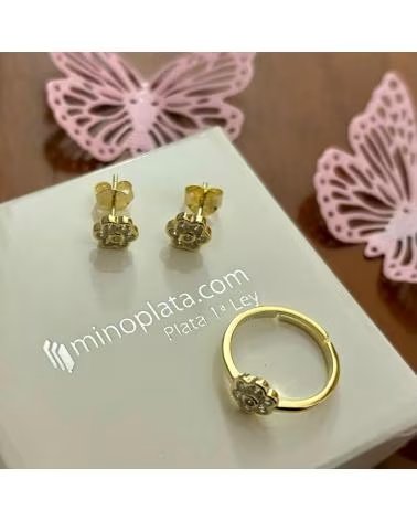 MINOPLATA CONJUNTO INFANTIL FLOR DE PLATA DE LEY CHAPADA EN ORO CON CI
