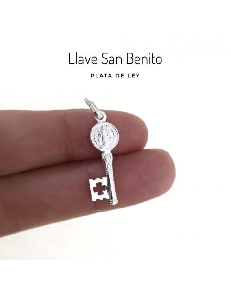 MINOPLATA COLGANTE LLAVE DE SAN BENITO DE PLATA DE LEY 925 22MM