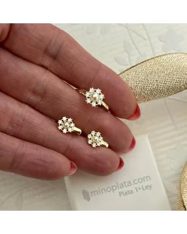 MINOPLATA CONJUNTO PENDIENTES Y SORTIJA FLOR DE PLATA DORADA CON CIRCO
