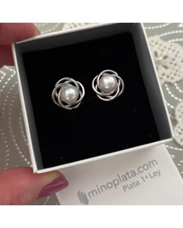 MINOPLATA PENDIENTES FLOR DE PLATA RODIADA CON PERLAS CULTIVADAS Y CIE