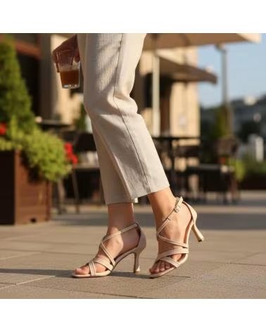 TIMBOS SANDALES HABILLÉES BEIGE