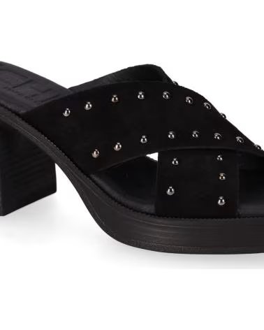 CHIKA10 SANDALIA MEDINA TACÓN BLOQUE CON TACHUELAS NEGRO-BLACK