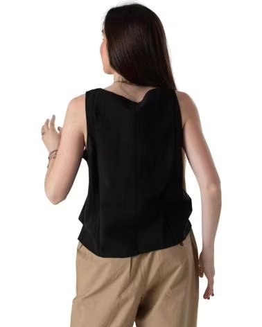 YERSE TOPS EN COLOR NEGRO