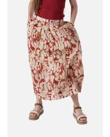 YERSE FALDAS EN COLOR ROJO