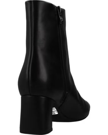 CLARKS 26182935C BLACK LEATHER ANKLE BOOTS