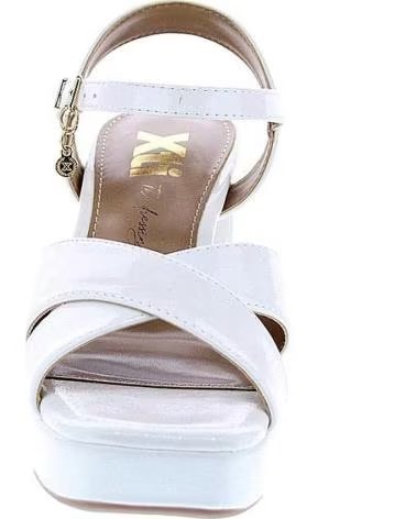 Sandálias-De-Mujer-XTI-SANDALIAS-CHAROL-PLATAFORMA-02-CHAROL-HIELO