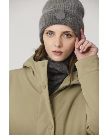 TANTA GEADA DARK GULL GRAY BEANIE BY VARIOS COLORES