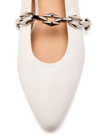 GIOSEPPO BAILARINAS HALLIE CON DETALLE DE CADENA BLANCO