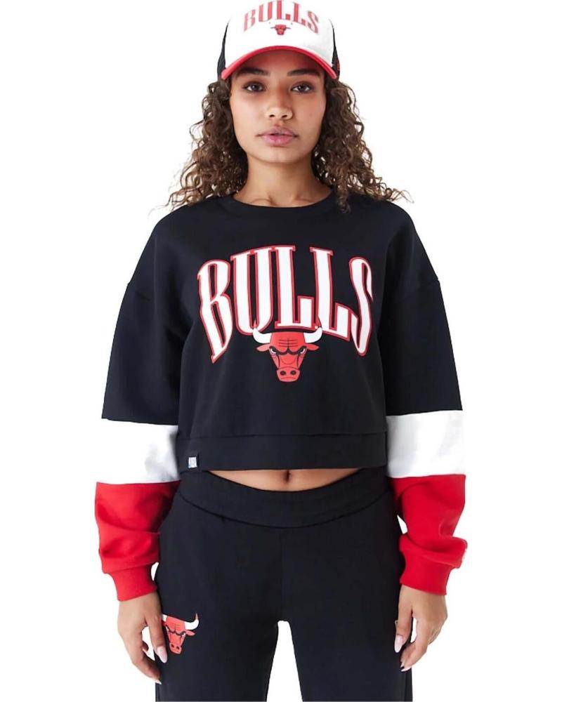 NEW ERA SUDADERA CHICAGO BULLS CROP CON BLOQUES DE COLOR MULTICOLOR