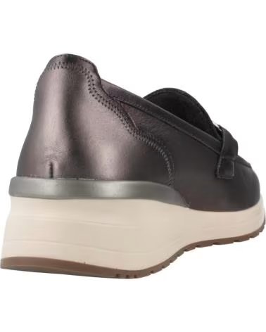 CARMELA MOCASINES MUJER MODELO 169393 COLOR PLATA PLOMO