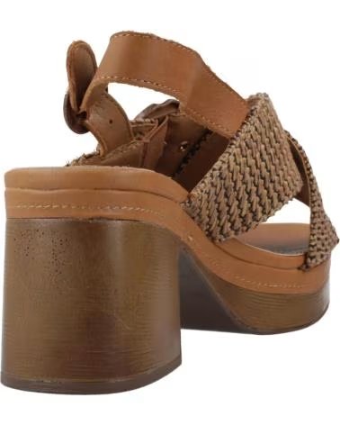 CARMELA Sandalias De Plataforma 163157C en marron para mujer MARRON
