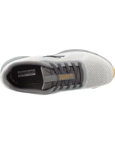 SKECHERS ZAPATILLAS DE RUNNING 217020-SAGE EN GRIS PARA HOMBRE SAGE TEXTILE-TRIM