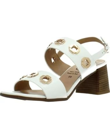 REPO SANDALIAS MODELO 32232R CON DETALLES METÁLICOS BIANCO