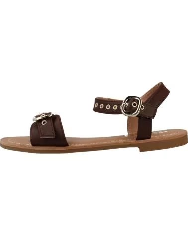 SANDALIAS PLANAS MTNG 55898 CON HEBILLAS MARRON