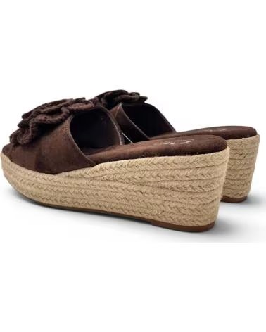 TIMBOS ZOCCOLI CON ZEPPA E PLATEAU IN SPARTO CON FIORE MARRóN