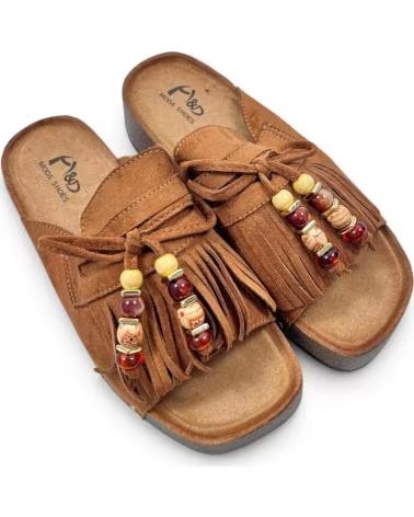 TIMBOS DAMEN-CLOG MIT KEILABSATZ UND FRANSEN AUS KAMELFARBENEM WILDLEDER MARRóN