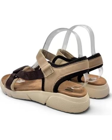 TIMBOS DAMEN-KEILSANDALE MIT VERSTELLBAREM VERSCHLUSS MARRóN