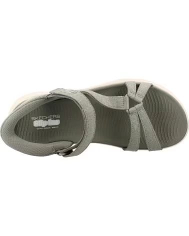 SKECHERS SANDALIAS MUJER MODELO SLIP-INS GO WALK FLEX COLOR VERDE SAG SAGE