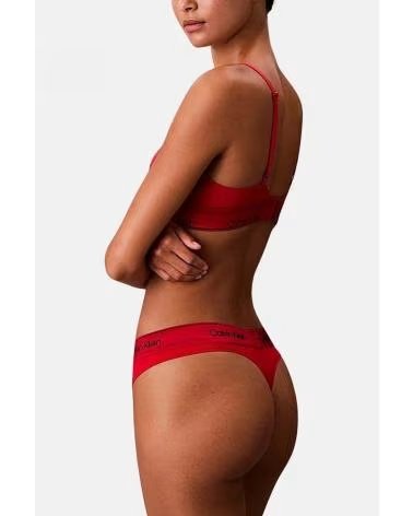 CALVIN KLEIN Tanga Modern Cotton en rojo para mujer