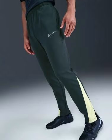 NIKE PANTALONI SPORTIVI FB6814-390 VERDE