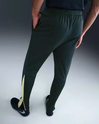 NIKE PANTALONI SPORTIVI FB6814-390 VERDE