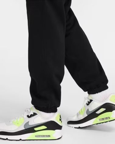 NIKE PANTALÓN CARGO FN3805 NEGRO