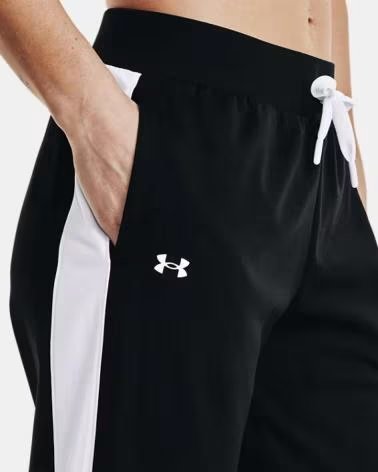 UNDER ARMOUR CHANDAL COMPLETO 1365147-001 EN NEGRO PARA MUJER MULTICOLOR