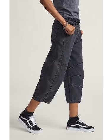 VANS OFF THE WALL PANTALONI BLAIRE CROPPED BARREL NERI BLACK