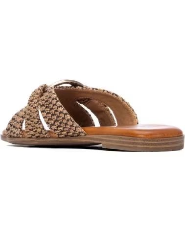 CARMELA SANDALIAS PLANAS 163249 EN COLOR PARA MUJER CAMEL