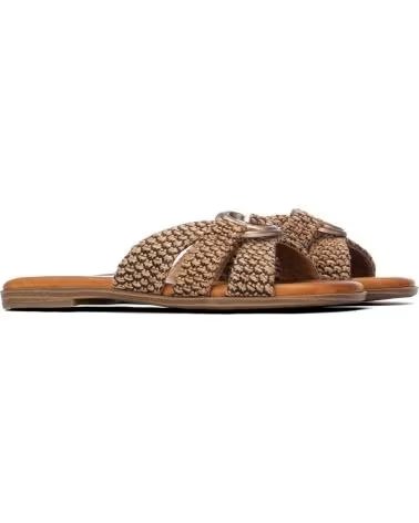 CARMELA SANDALIAS PLANAS 163249 EN COLOR PARA MUJER CAMEL