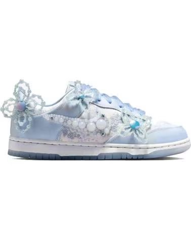 NIKE DUNK LOW ARTIST COLLECTION SNEAKER