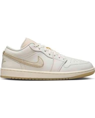 JORDAN AIR 1 LOW SE TEAM GOLD SNEAKER
