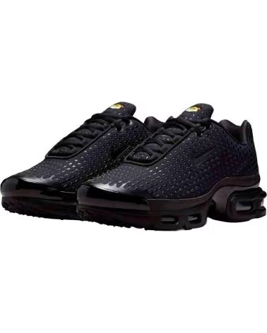 NIKE ZAPATILLAS AIR MAX PLUS VII BLACK EN NEGRO PARA HOMBRE